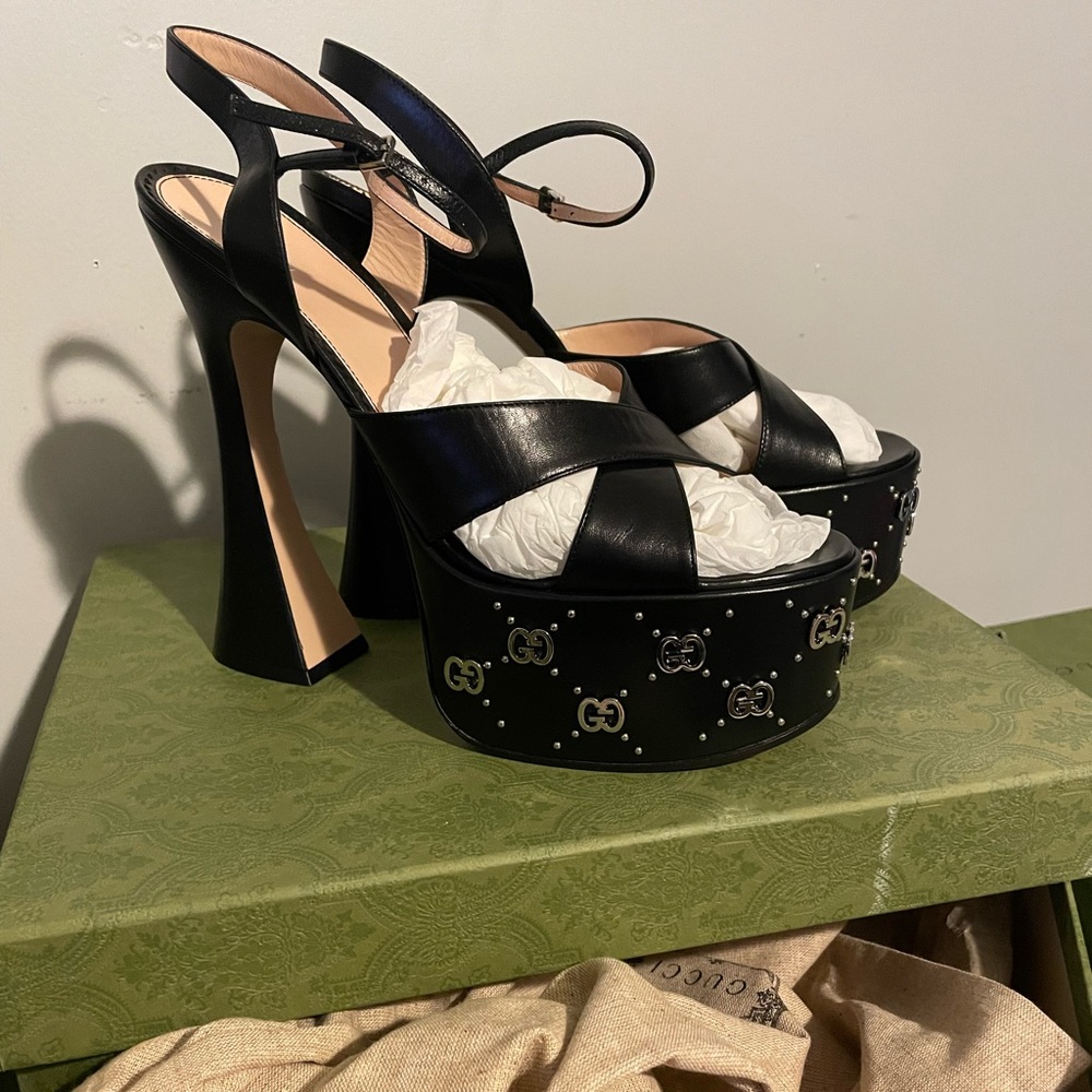 Gucci - Picture 2 of 4